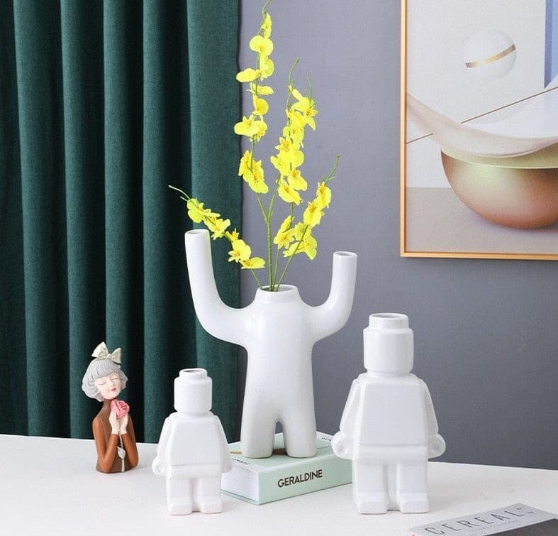 Grillige Lego-geïnspireerde robot plantenbakken voor creatief thuisdecor | BloomGrow